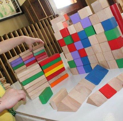 脑科学家：孩子玩积木不是简单叠搭，这些高级玩法让孩子更聪明