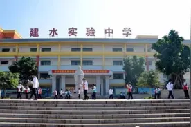 云南红河州首屈一指的五所高中，群星璀璨，堪称“重本摇篮地”图片