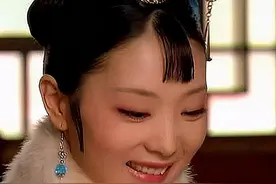 甄嬛传：皇帝为何会宠幸一个微贱的宫女赤芍？你看赤芍长得像谁？图片