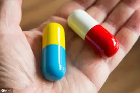 阿莫西林胶囊，掰开吃药效会更好？提醒：3种药物更不能掰开吃！图片