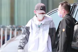 小鬼王琳凯：走过严冬后，送给大家迎接暖春花开的礼物！图片