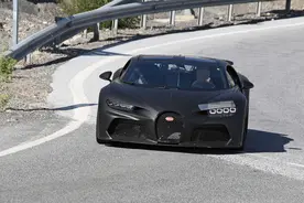 布加迪Chiron Super Sport 300+上线，简称“陆地飞机”图片
