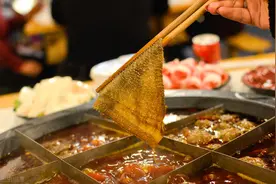 同样是毛肚，白毛肚和黑毛肚有啥区别，看完后再决定吃哪种图片