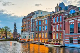 荷兰阿姆斯特丹，不期而遇的成人童话图片