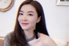 40岁熊黛林露香肩，巴掌腰性感不似孩子妈！网友：郭富城要后悔图片