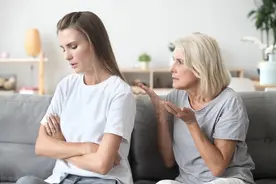 鸡蛋里藏着2味“神秘”的中药，内服清肺止咳，外治皮肤问题图片