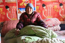 109岁“窑洞奶奶”火了，能做家务爱喝酒，心态好是长寿关键图片