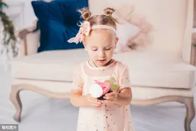 孩子喜欢说不，是到了“执拗敏感期”，父母用五招帮他顺利度过图片