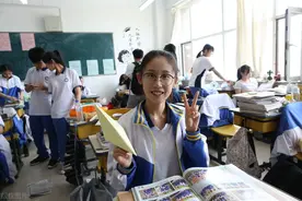 为何进入高中，普遍男生逆袭，女生成绩越来越差？原因其实在此图片