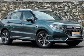 东风本田新款UR-V哪款值得买？推荐尊享版图片