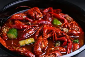 广东人为什么不愿意吃小龙虾？一个广东朋友告诉我：看不上图片