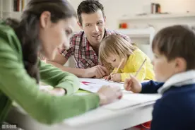 面对刚进入小学的学生，家长知道这些教育心得，孩子未来一片光明图片