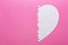 睡觉时心慌咋回事图片