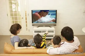 孩子沉迷动画片，家长用3招解决问题图片