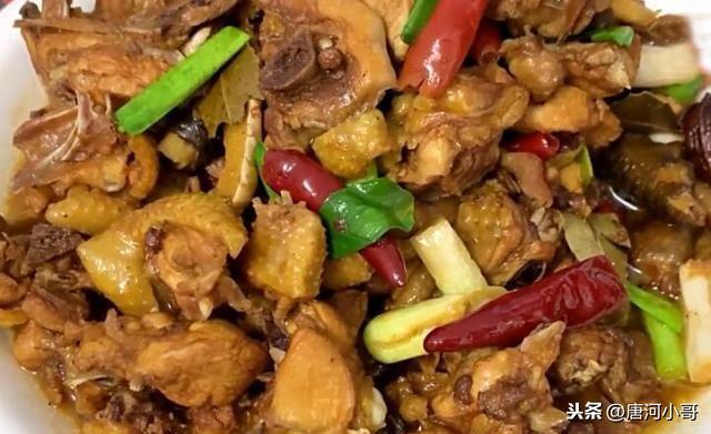 炖鸡时千万别先焯水，教你正确做法，鸡肉软烂入味，营养不流失