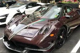 莱肯遇上帕加尼，同样是卖3000万，但性能和颜值都比不过帕加尼图片