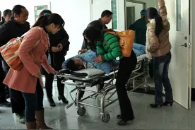 医院看病有禁忌：这5句话尽量少对医生说，否则遭罪的是你自己图片