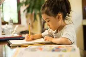 一年级孩子怎么练字？注意这三点，有助于孩子写出一手好字图片