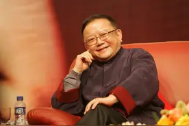 曾失手错砸价值2亿古董，宝友三次上诉要求赔偿，王刚终于回应了图片