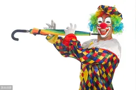 《有言有味说单词》（三百零七讲）“二”~头脑简单、行为愚蠢？图片