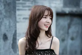 森系女孩玲珑素雅，对待生物温文尔雅，温柔体贴图片