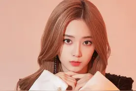创造营2020：徐艺洋黑白爵士风唯美写真，真是精致完美的嘤嘤子啊图片
