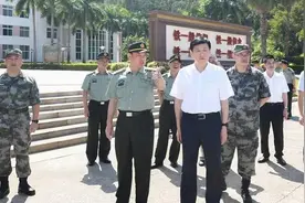 王小东走访慰问驻邕部队图片