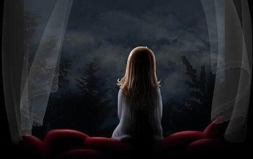 "抑郁"高发的星座,他们的内心敏感且脆弱,请你好好爱她