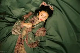 再读《警世通言》：杜十娘死前的狠话透露悲剧根源，她活该被抛弃图片