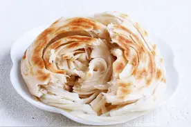 电饼铛烙饼总发硬？原来错在这儿，厨娘教你诀窍，又软又香有层次图片