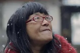 食指：余秀华这种农民诗人的理想是喝咖啡打P，这不可怕么？图片