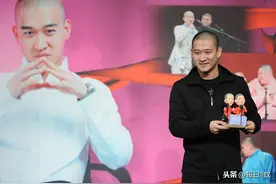 相声《这事不赖我》曹云金要和女友分手，和搭档吐槽女友的不是图片