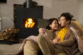 女生的小鸟依人，可能只是满足你想“被需要”的欲望图片