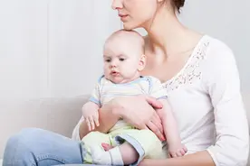 “生孩子让我看清很多人和事”，3位宝妈的经历，让人心疼又感慨图片