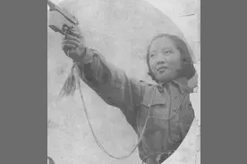 女兵抱婴儿冒险送情报被日军杀死：婴儿被抛路边，情报却成功送出图片