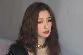 虞书欣成团首秀划水？小号发文回怼恶评，称不喜欢表演曲目图片