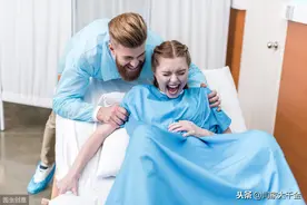 生孩子崩出屎，这在产房里还不是最尴尬的图片