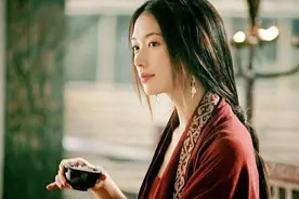 盖世英雄周瑜，年仅36岁就英年早逝，妻子小乔后半生是如何度过呢图片