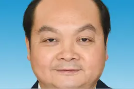 刘廷安当选为资阳市人民政府副市长图片