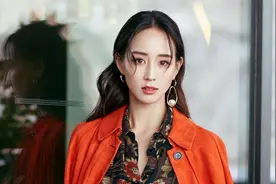 夏天经常穿的衣服，其实搭配这4款外套，入秋后一样能穿出高级感图片