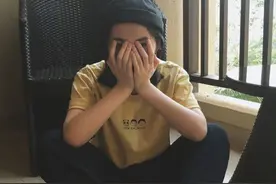 鬼马小精灵！张子枫在线教学春日元气穿搭，超有一套图片