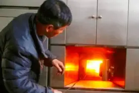 火葬场的尸油怎么处理？工作人员说出真相，这下总算知道了图片