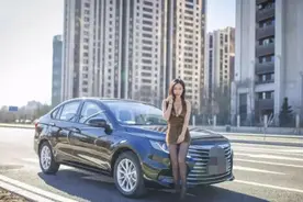 仅售4.99万起，比轩逸漂亮10倍，还是四轮独悬，可惜懂的人太少图片