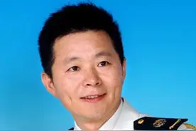 歌唱家王宏伟：母亲为他守寡48年，选妻子唯一标准：母亲要满意图片