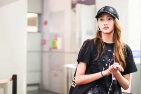 盘点来自京圈的“公子和格格们”，不仅背景强大，还自带资源图片