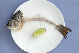 草鱼去刺原来这么简单，3分钟去除干净，吃鱼和吃豆腐一样放心图片