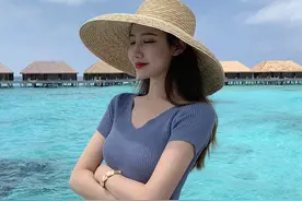 想和你去海边吹吹风，散散心，远离城市的喧闹图片