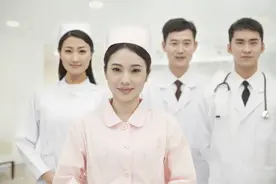 “二本”分数能学医吗？能当医生吗？临床类专业都要一本以上图片