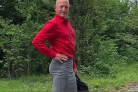 德国大叔每天穿裙子高跟鞋，只为证明衣服没有性别图片