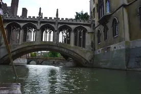 徐志摩《再别康桥》朗诵：康爸 （诗歌赏析）图片